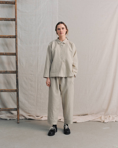 Ivory Back Pockets Pants
