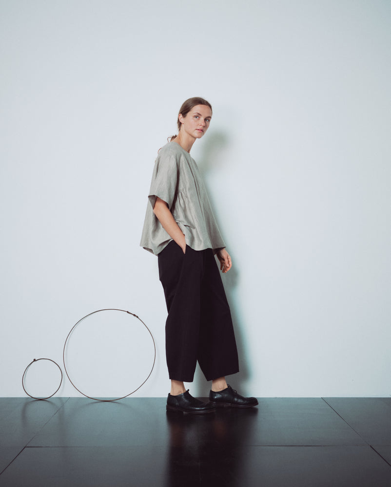 Black Back Pockets Pants