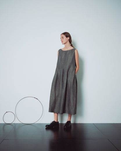 Dark Grey Pleated Sleeveless Dress
