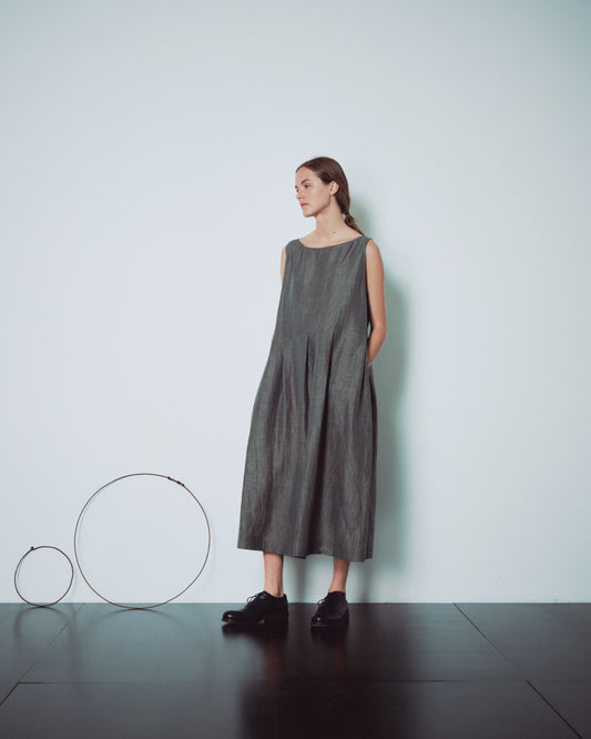Dark Grey Pleated Sleeveless Dress