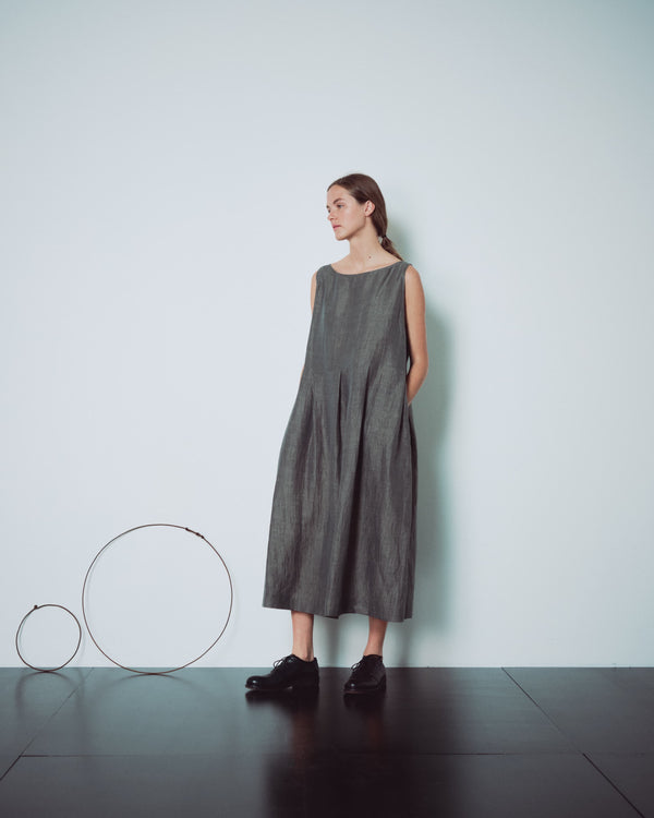 Dark Grey Pleated Sleeveless Dress
