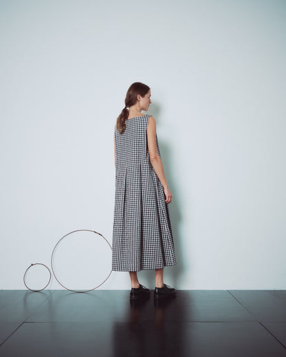 Checked Pleated Sleeveless Dress