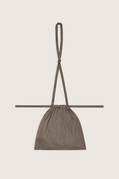 Drawstring Bag with Strap SS 30 Taupe
